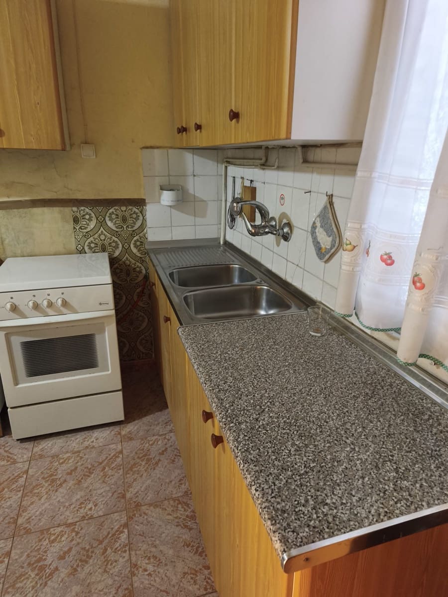 6 bedroom Finca/Country House for sale in Iznajar - € 170,000 (Ref: 9918666)