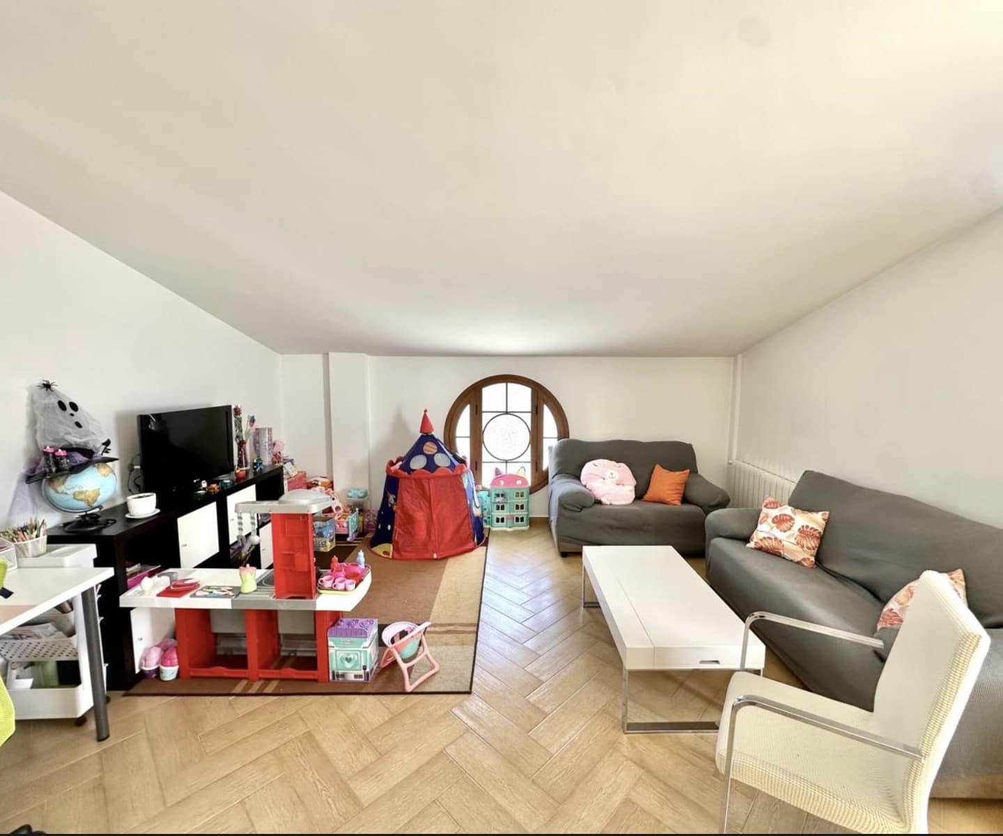 4 bedroom Terraced Villa for sale in Humilladero with garage - € 360,000 (Ref: 9926495)
