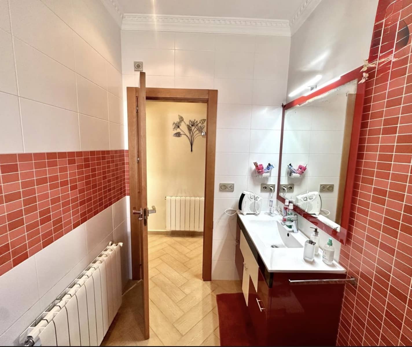 4 bedroom Terraced Villa for sale in Humilladero with garage - € 360,000 (Ref: 9926495)