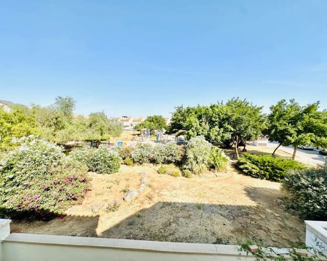 4 soveværelse Villa til salg i Fuente de Piedra med swimmingpool garage - € 199.900 (Ref: 9946816)
