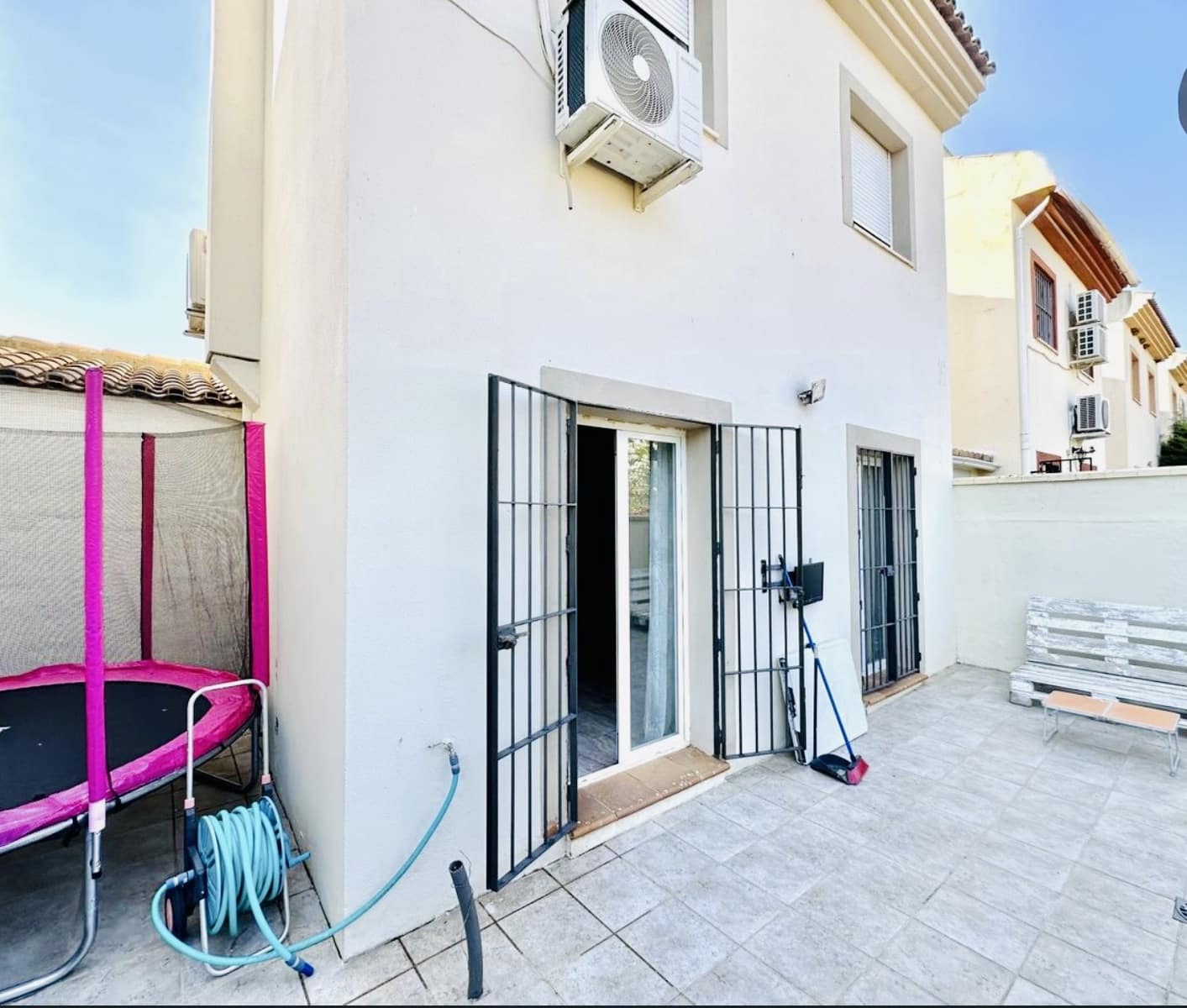 4 soveværelse Villa til salg i Fuente de Piedra med swimmingpool garage - € 199.900 (Ref: 9946816)