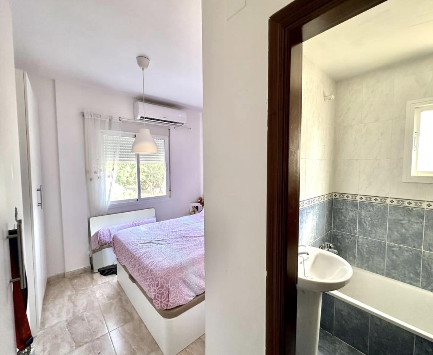4 soveværelse Villa til salg i Fuente de Piedra med swimmingpool garage - € 199.900 (Ref: 9946816)