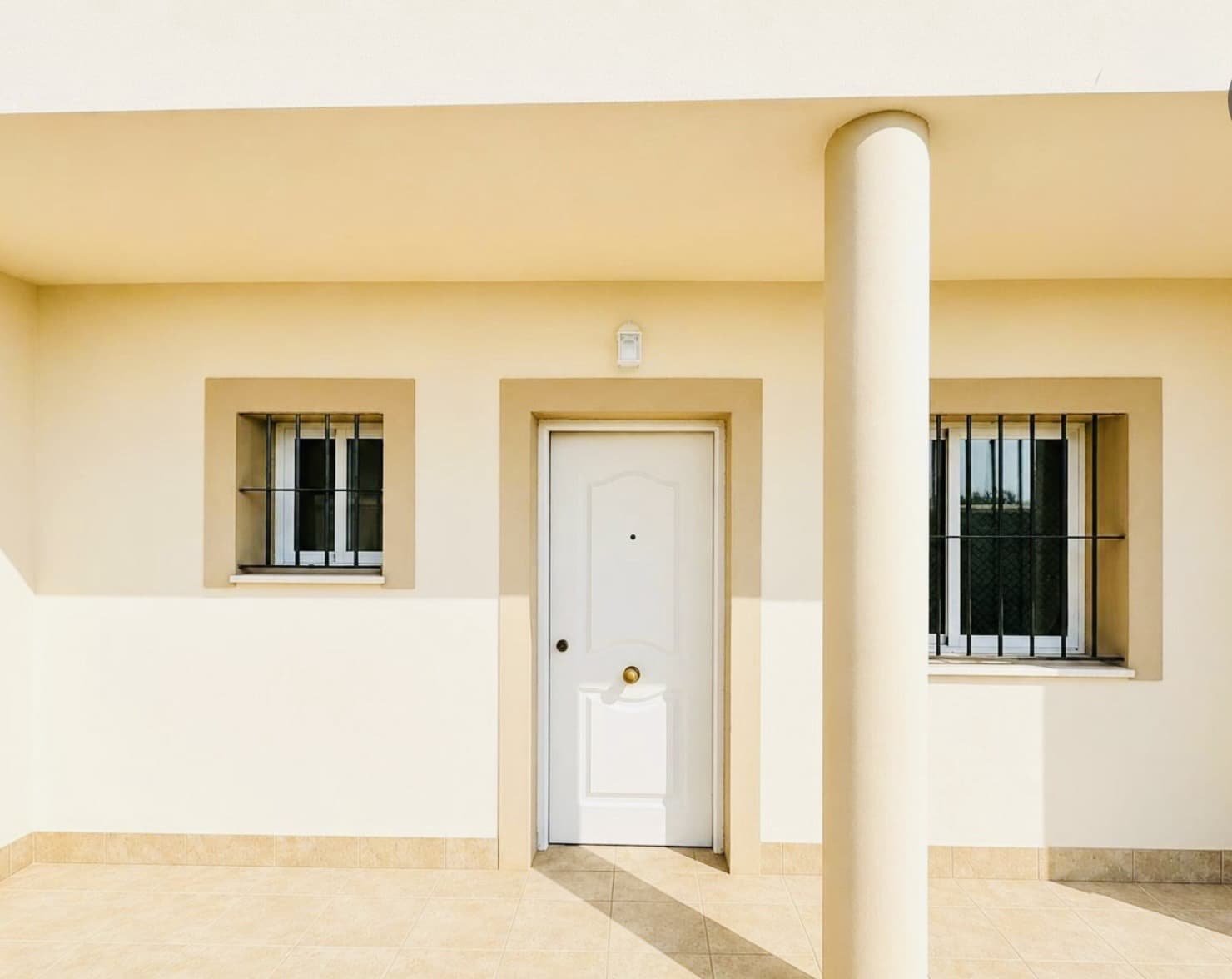 4 soveværelse Villa til salg i Fuente de Piedra med swimmingpool garage - € 199.900 (Ref: 9946816)