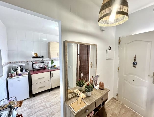 4 quarto Moradia para venda em Fuente de Piedra com piscina garagem - 199 900 € (Ref: 9946816)