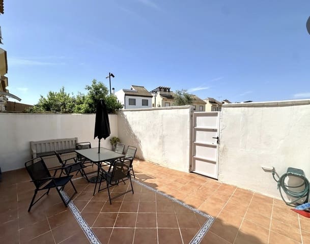 4 quarto Casa em Banda para venda em Fuente de Piedra com piscina - 145 000 € (Ref: 9950096)