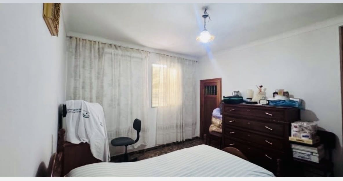 4 slaapkamer Finca/Landhuis te koop in Iznajar met garage - € 165.000 (Ref: 9972278)