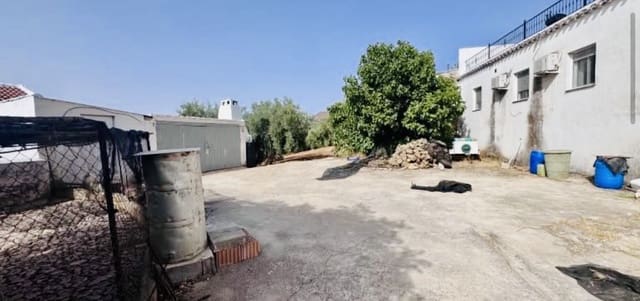 4 soveværelse Finca/Landehus til salg i Iznájar med garage - € 165.000 (Ref: 9972278)