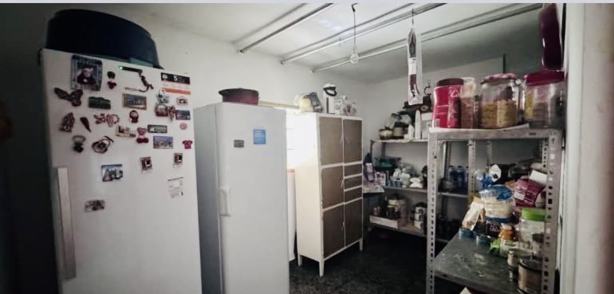 4 slaapkamer Finca/Landhuis te koop in Iznajar met garage - € 165.000 (Ref: 9972278)