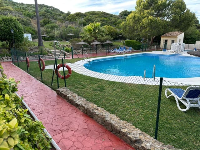 4 soveværelse Penthouse til salg i Manilva med swimmingpool garage - € 389.000 (Ref: 9972281)