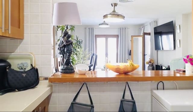 4 soveværelse Penthouse til salg i Manilva med swimmingpool garage - € 389.000 (Ref: 9972281)