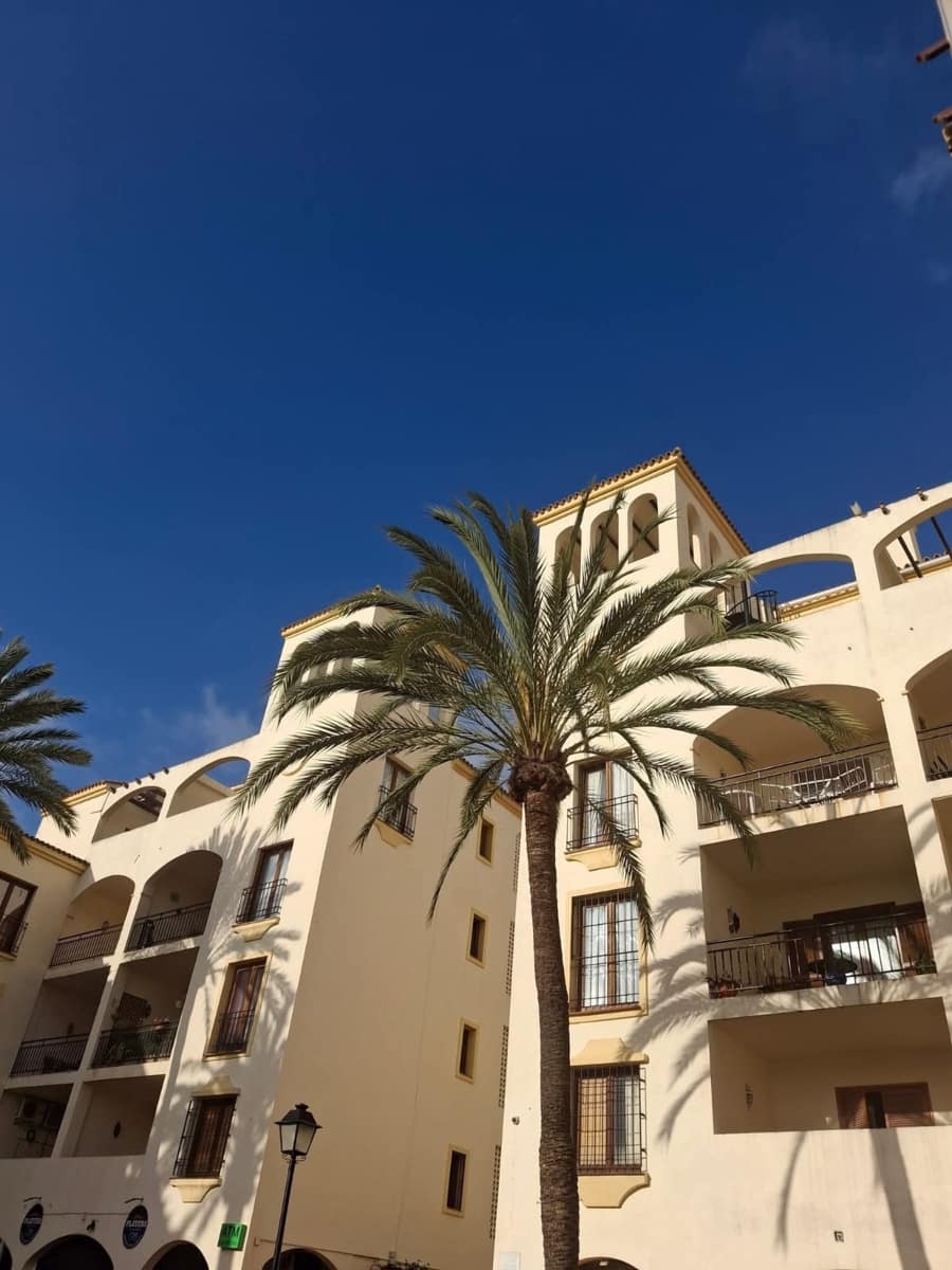 4 soveværelse Penthouse til salg i Manilva med swimmingpool garage - € 389.000 (Ref: 9972281)