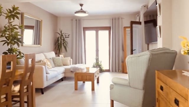4 soveværelse Penthouse til salg i Manilva med swimmingpool garage - € 389.000 (Ref: 9972281)