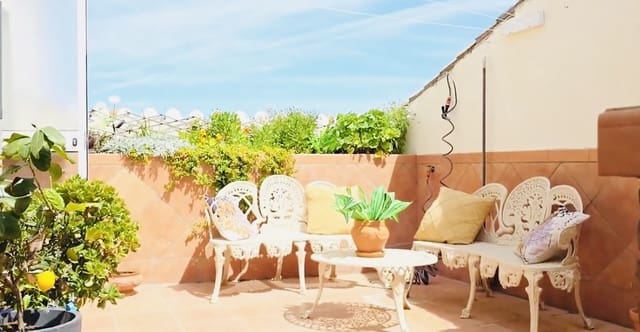 4 soveværelse Penthouse til salg i Manilva med swimmingpool garage - € 389.000 (Ref: 9972281)