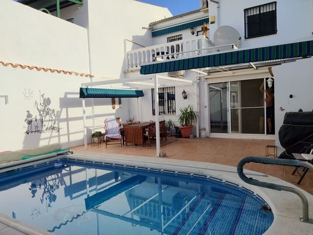 3 soverom Hus til salgs i Fuente de Piedra med svømmebasseng garasje - € 220 000 (Ref: 9973805)
