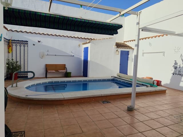 3 soverom Hus til salgs i Fuente de Piedra med svømmebasseng garasje - € 220 000 (Ref: 9973805)