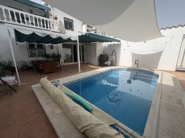 3 soverom Hus til salgs i Fuente de Piedra med svømmebasseng garasje - € 220 000 (Ref: 9973805)