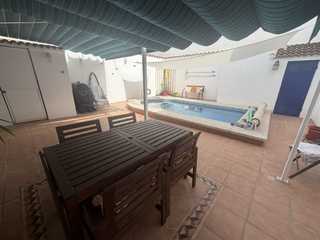 3 soverom Hus til salgs i Fuente de Piedra med svømmebasseng garasje - € 220 000 (Ref: 9973805)