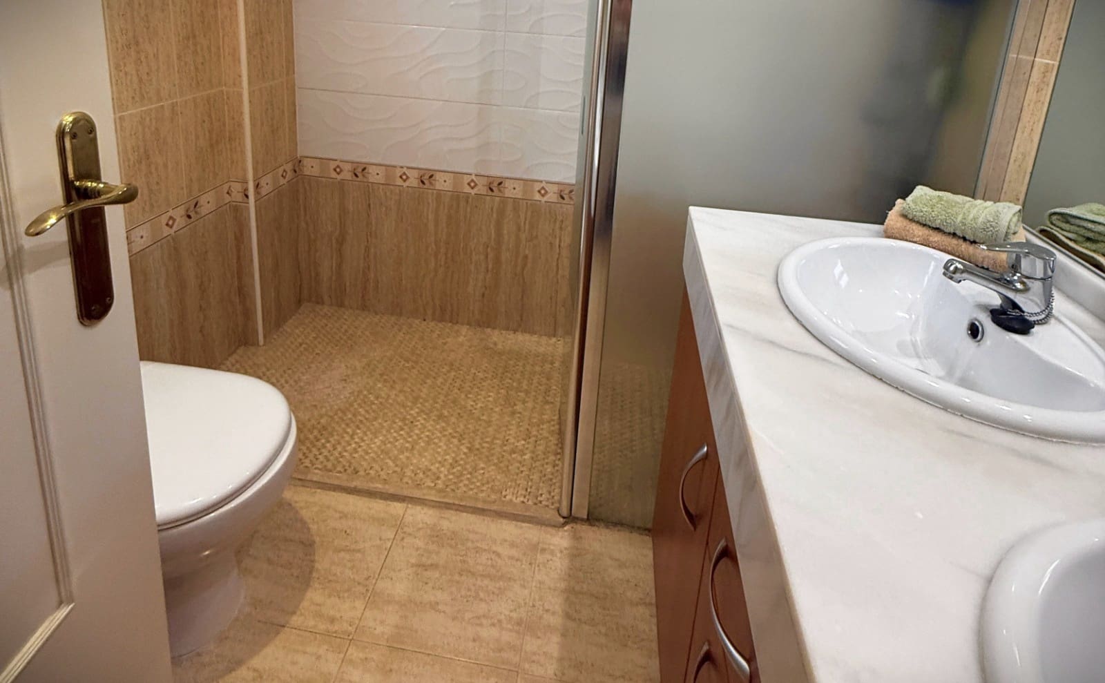 Apartamento de 2 habitaciones en Calahonda en venta con piscina garaje - 220.000 € (Ref: 9981619)