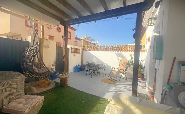 4 slaapkamer Huis te koop in Fuente de Piedra met zwembad - € 155.000 (Ref: 9989390)
