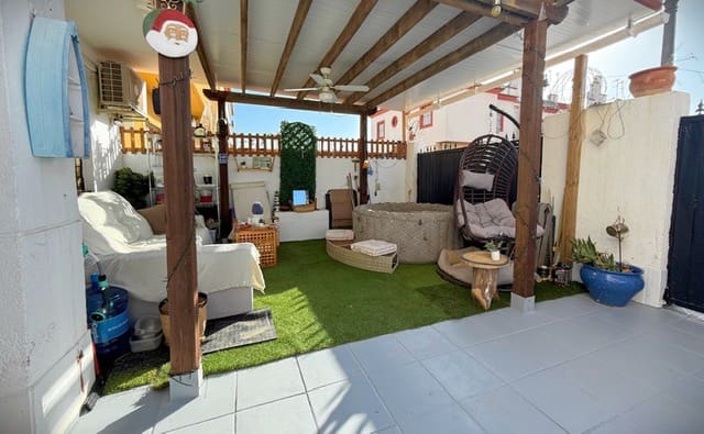 4 slaapkamer Huis te koop in Fuente de Piedra met zwembad - € 155.000 (Ref: 9989390)
