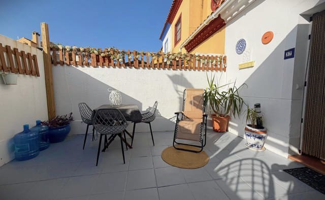 4 slaapkamer Huis te koop in Fuente de Piedra met zwembad - € 155.000 (Ref: 9989390)