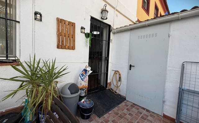 4 slaapkamer Huis te koop in Fuente de Piedra met zwembad - € 155.000 (Ref: 9989390)