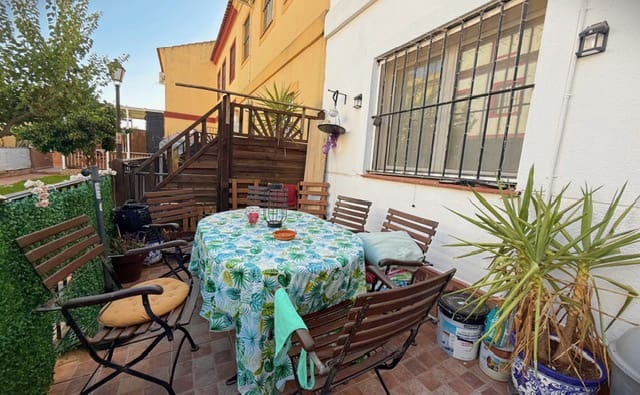 4 slaapkamer Huis te koop in Fuente de Piedra met zwembad - € 155.000 (Ref: 9989390)