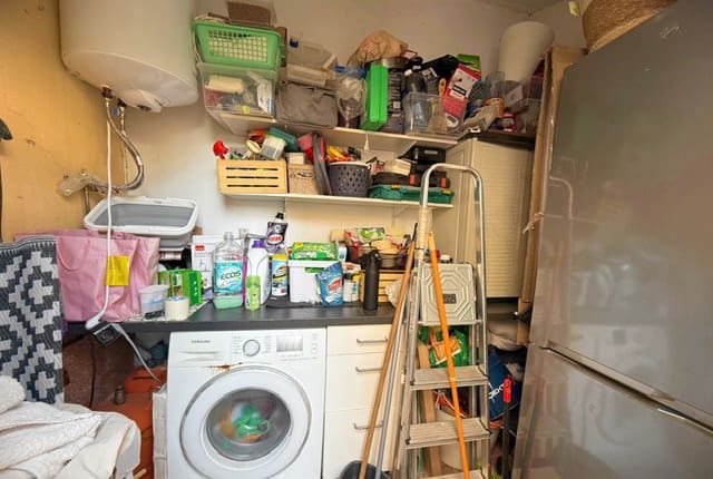 4 slaapkamer Huis te koop in Fuente de Piedra met zwembad - € 155.000 (Ref: 9989390)