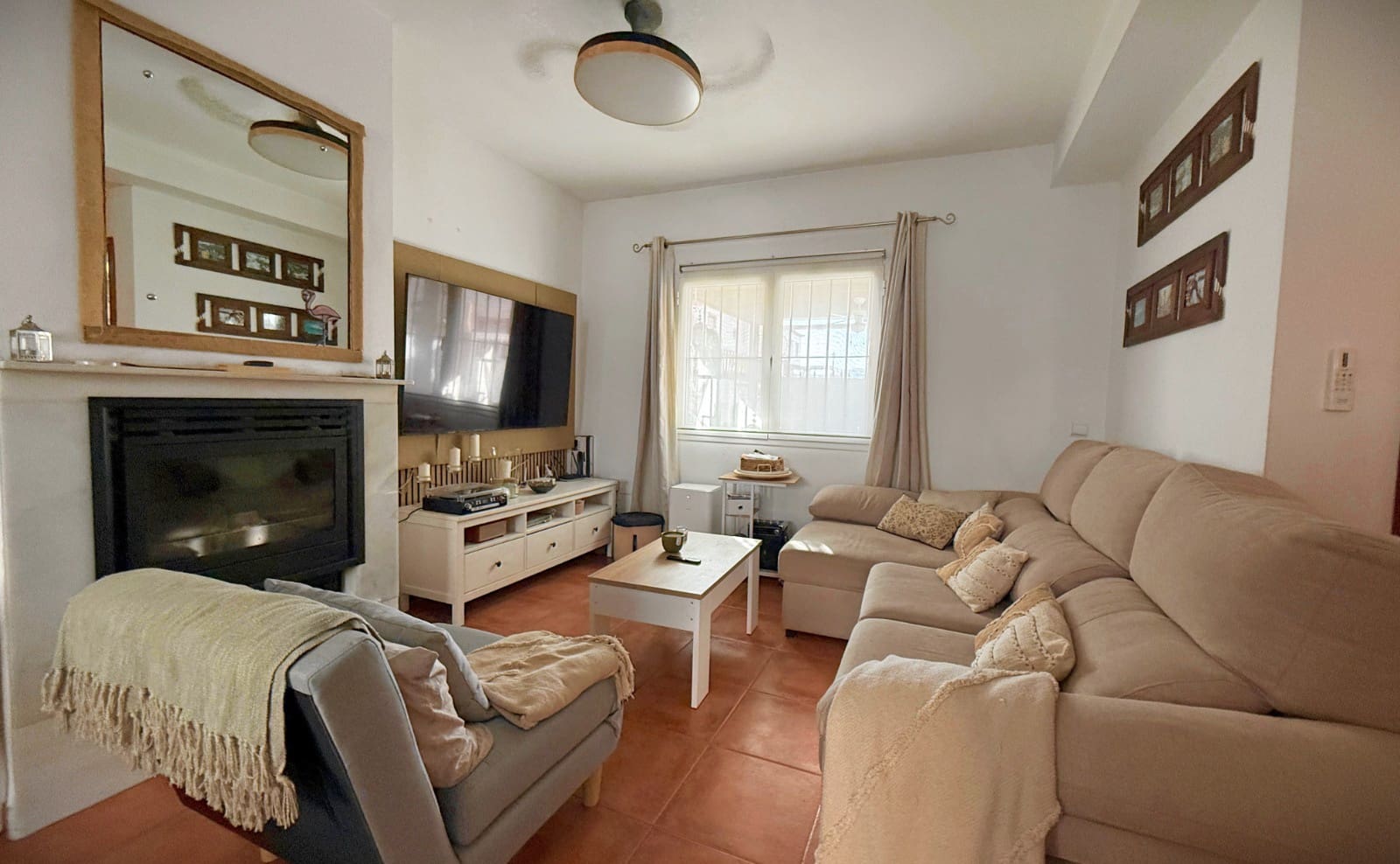 4 slaapkamer Huis te koop in Fuente de Piedra met zwembad - € 155.000 (Ref: 9989390)