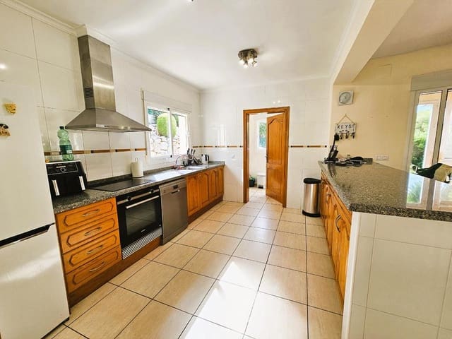3 soverom Villa til salgs i Javea / Xàbia med svømmebasseng garasje - € 745 000 (Ref: 10150136)