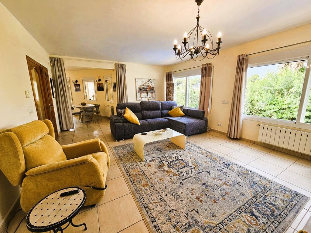 3 soveværelse Villa til salg i Javea / Xabia med swimmingpool garage - € 745.000 (Ref: 10150136)