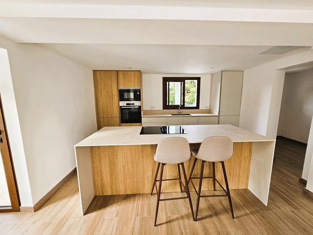 7 chambre Villa/Maison à vendre à Javea / Xabia avec piscine garage - 1 695 000 € (Ref: 10150137)