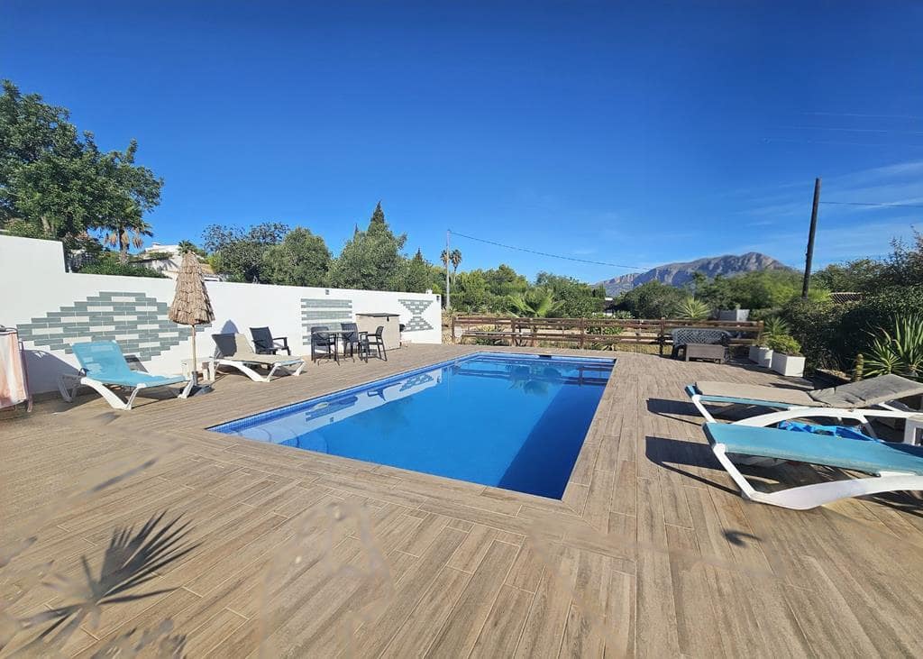 5 soveværelse Villa til salg i Javea / Xabia med swimmingpool garage - € 1.495.000 (Ref: 10150359)