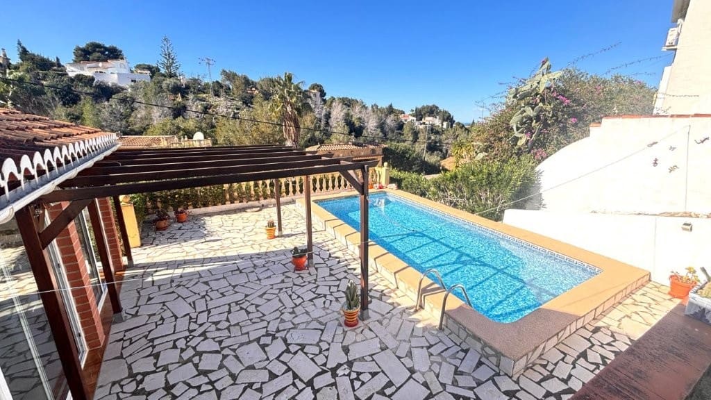 2 makuuhuone Huvila myytävänä paikassa Denia mukana uima-altaan - 425 000 € (Ref: 10150525)