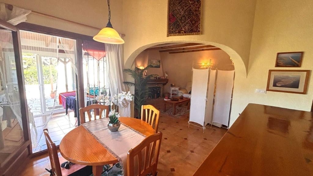 2 makuuhuone Huvila myytävänä paikassa Denia mukana uima-altaan - 425 000 € (Ref: 10150525)