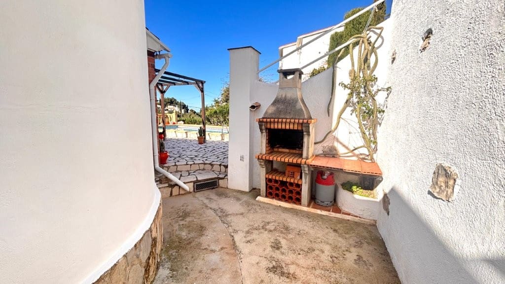 2 makuuhuone Huvila myytävänä paikassa Denia mukana uima-altaan - 425 000 € (Ref: 10150525)