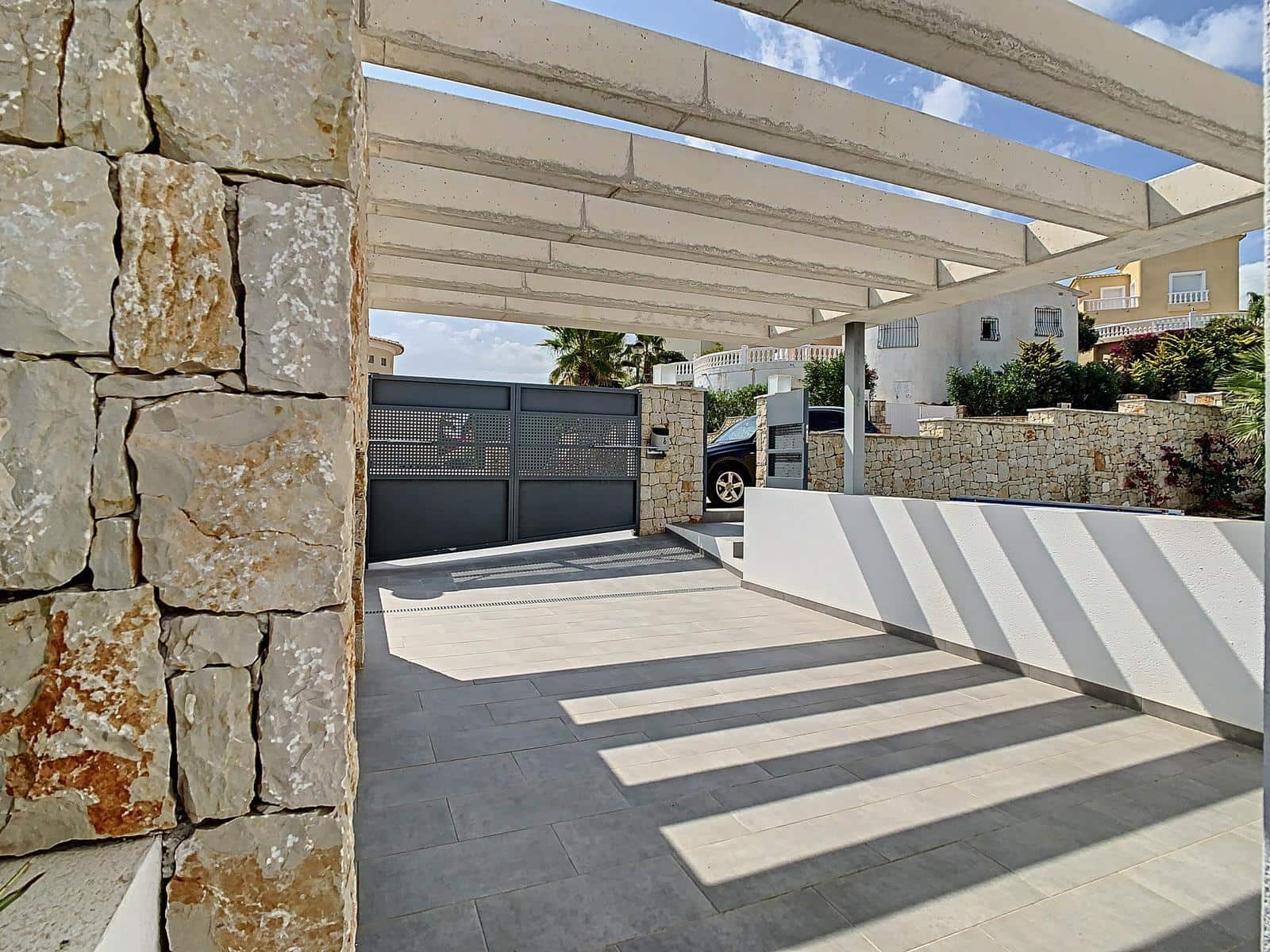 4 soveværelse Villa til salg i Cumbre del Sol med swimmingpool garage - € 1.150.000 (Ref: 10150526)