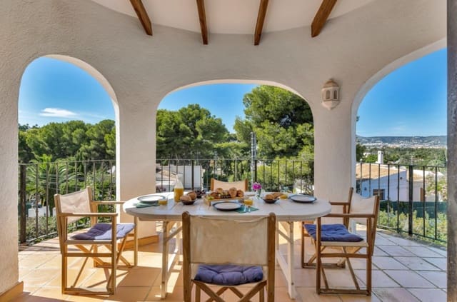 4 soveværelse Villa til salg i Cap Martí - El Tossalet - Pinomar, Javea / Xàbia med swimmingpool - € 845.000 (Ref: 10153176)