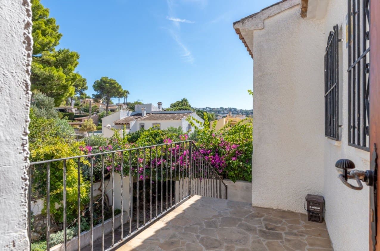 4 soveværelse Villa til salg i Javea / Xabia med swimmingpool - € 845.000 (Ref: 10153176)