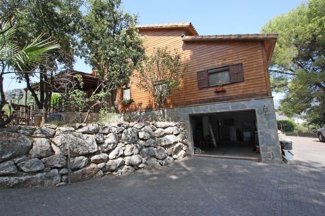3 camera da letto Villa in vendita in Orba con piscina garage - 899.000 € (Rif: 9073711)