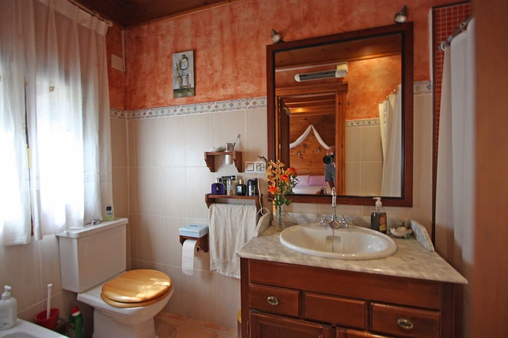 3 soverom Villa til salgs i Orba med svømmebasseng garasje - € 899 000 (Ref: 9073711)