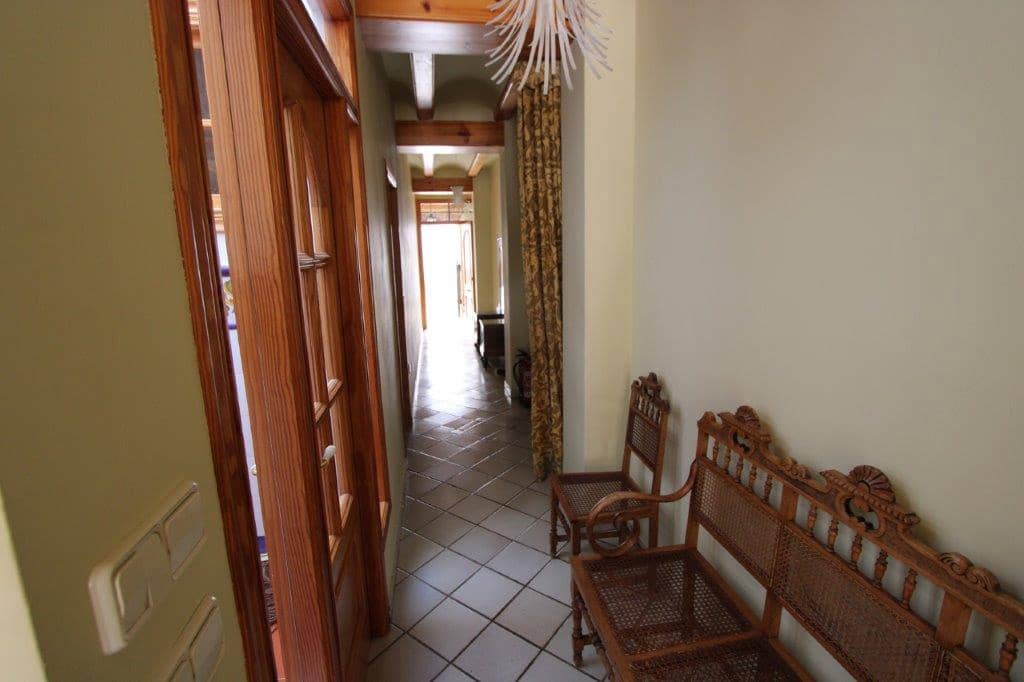 7 soveværelse Byhus til salg i Vall de Laguart med garage - € 300.000 (Ref: 9073724)