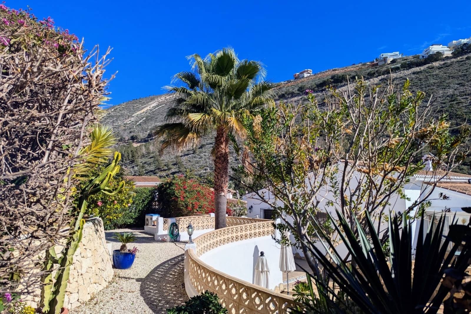 4 sovrum Villa till salu i Moraira med pool garage - 665 000 € (Ref: 9073728)