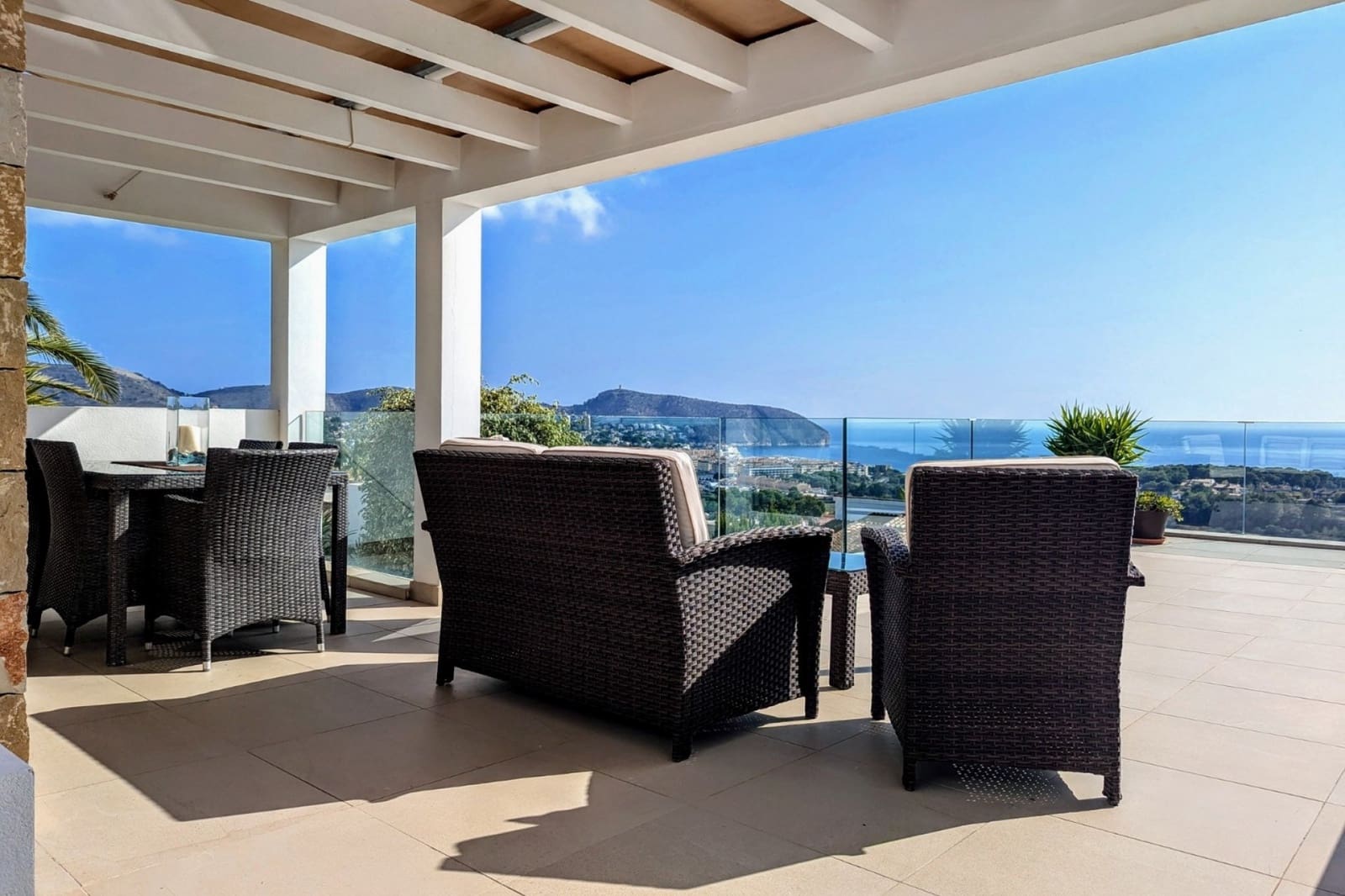 5 bedroom Villa for sale in Moraira with pool garage - € 1,795,000 (Ref: 9073732)