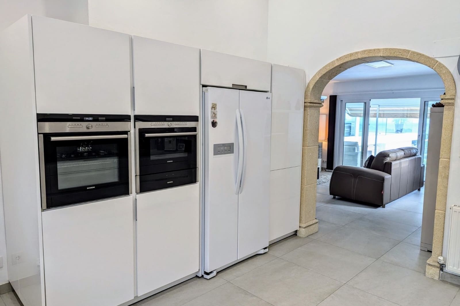 5 bedroom Villa for sale in Moraira with pool garage - € 1,795,000 (Ref: 9073732)