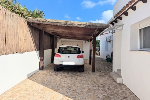 5 bedroom Villa for sale in Moraira, Teulada-Moraira with pool garage - € 1,795,000 (Ref: 9073732)