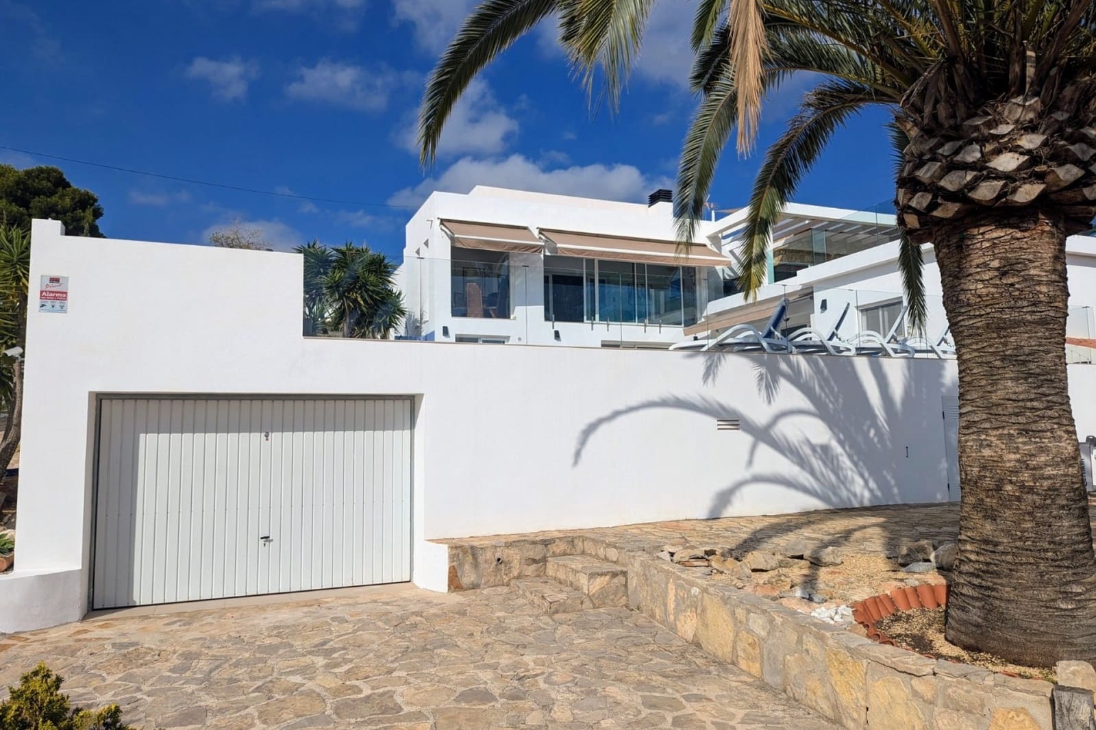 5 bedroom Villa for sale in Moraira with pool garage - € 1,795,000 (Ref: 9073732)