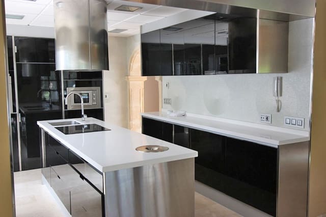 8 bedroom Villa for sale in Arenal, Javea / Xàbia with pool - € 2,100,000 (Ref: 9073741)