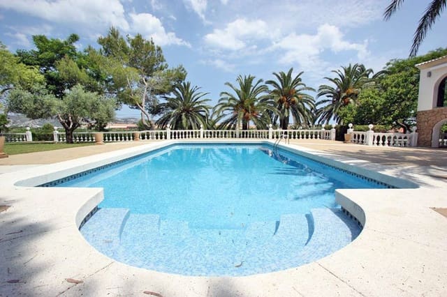 8 bedroom Villa for sale in Arenal, Javea / Xàbia with pool - € 2,100,000 (Ref: 9073741)