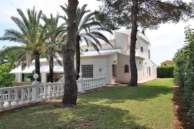 8 bedroom Villa for sale in Arenal, Javea / Xàbia with pool - € 2,100,000 (Ref: 9073741)